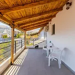 Hillside 2 By Pikhost Apartament