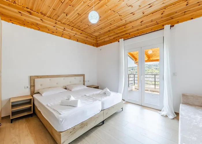 Hillside 2 By Pikhost