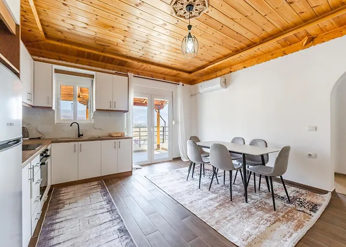 Appartement Hillside 2 By Pikhost