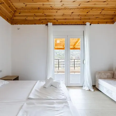 Hillside 2 By Pikhost 公寓