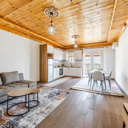 Hillside 2 By Pikhost 公寓